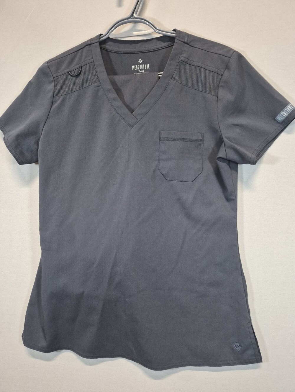 Med Couture Touch Women’s Small Gray Scrub Set V-Neck Top Jogger Pants